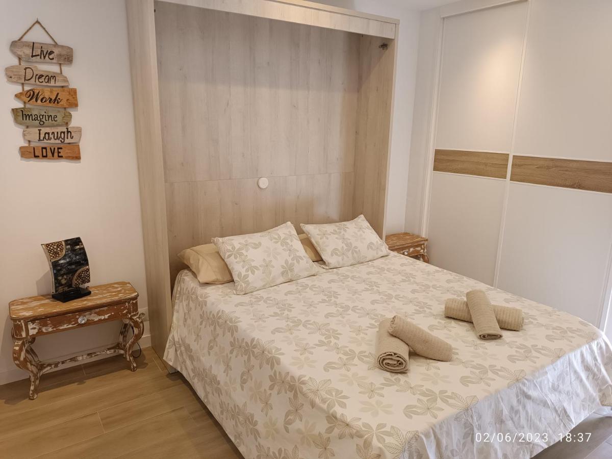 Aguila Costa Apartment เบนัลมาเดนา ภายนอก รูปภาพ